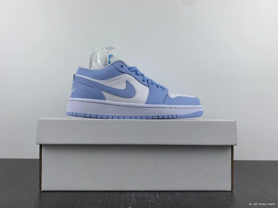 DC0774-141 - (W) Aluminum 1 Jordan Low 0909